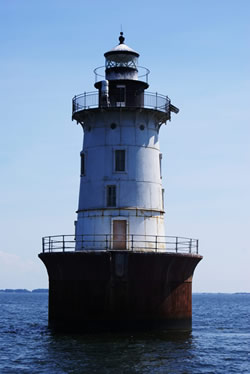 chesapeake bay lighthouse vacation